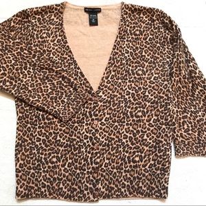 NEW YORK & CO Leopard Print V Neck 3/4 Sleeve Cardigan Sz M